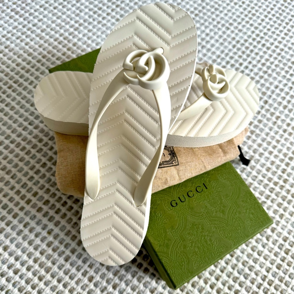 Gucci Double G Logo Rubber Slides